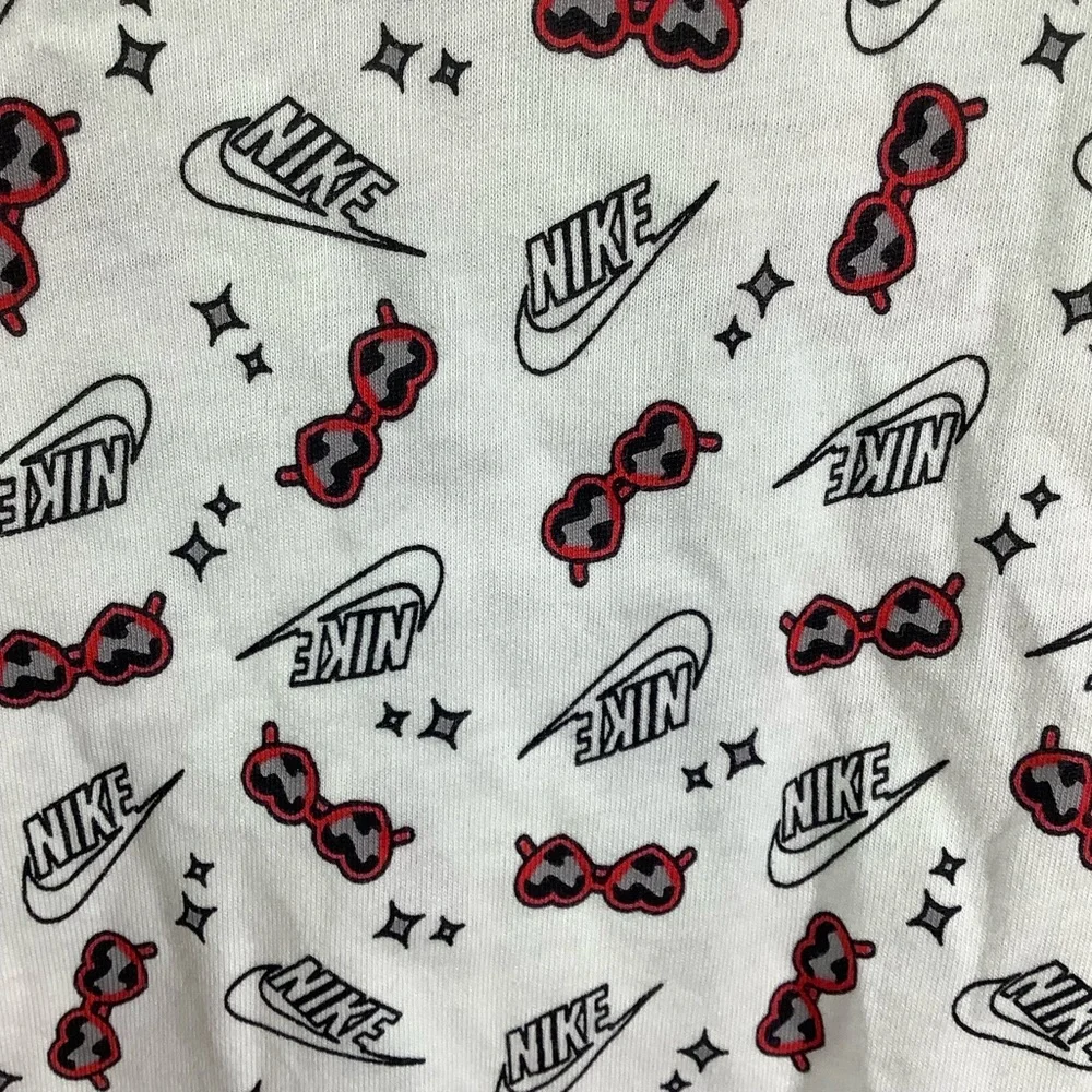 The Nike Tee Standard Fit Crop Top - Picture 3 of 6